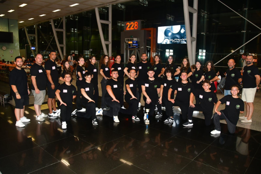GEÇİTKALE-SERDARLI HALK DANSÇILARI DİDİM’DE KKTC’Yİ TEMSİL ETTİ